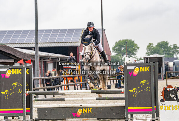 outdoor beukers paard 100cm 29/05/2025