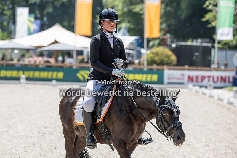 Nika Verbeek - Brasil