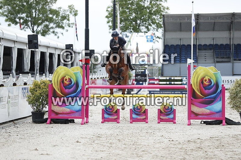 valerie van kesteren