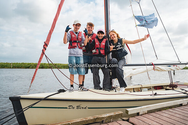 De Bird - Week 7, 2025