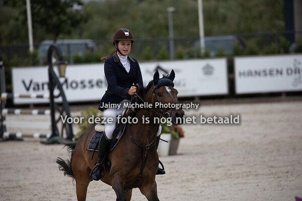Roxan Coenen - Peekaboo