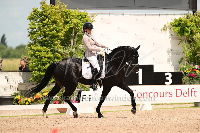 Noortje Geerts - Oakley HD