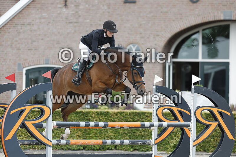 monique van den broek