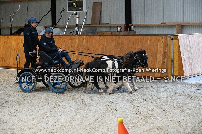 2025-11-16 Roden, KNHS-Menwedstrijd indoor marathon 2-span pony's