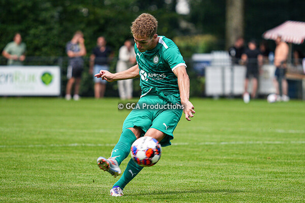 Willem II v Lommel SK