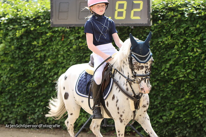 CH Wanneperveen 26-05-2022 Prijsuitreiking Pony's 60cm Klassiek op stijl
