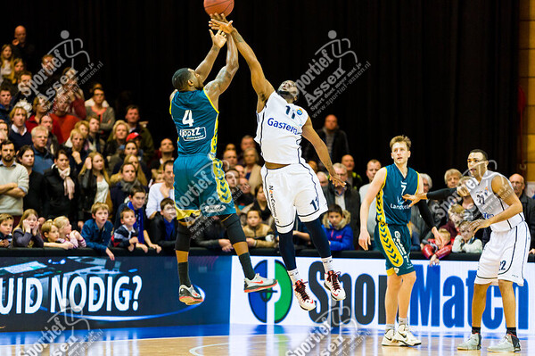 GasTerra Flames vs Landstede Basketbal 1 februari 2014