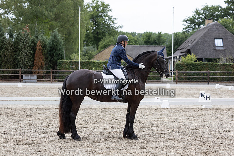 Anita de Beer - Isa Beauke