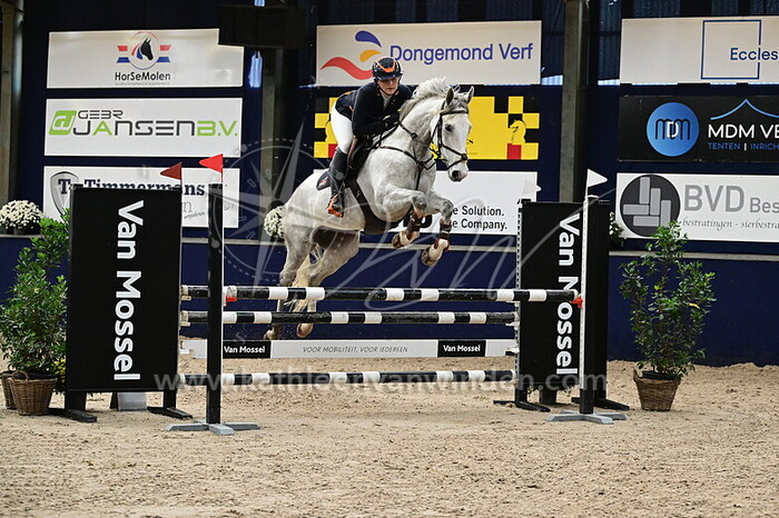 Kristy Snepvangers - Millstream's Red Bull