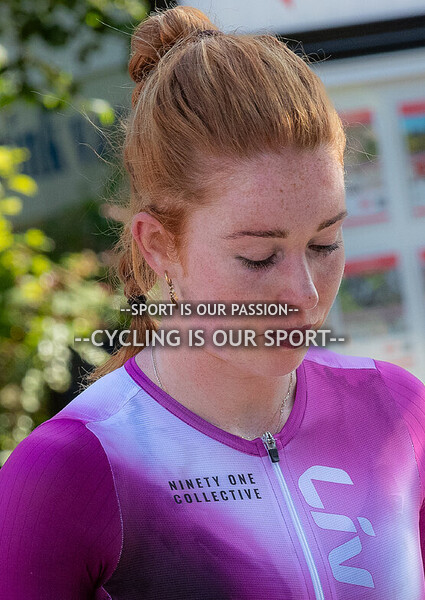 03 Elite vrouwen z contract