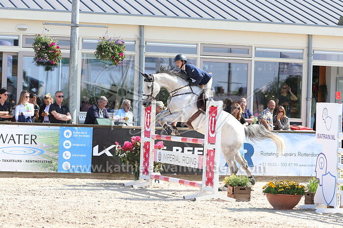 Jasper van der Vuurst de Vries - Cutom Y2C