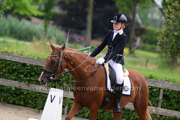 Noa Rooijens - Rosa Larenda J