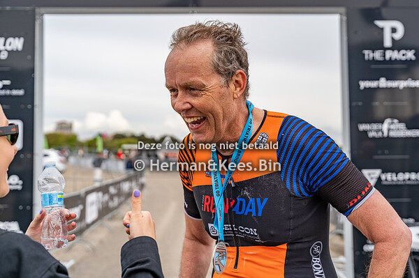 2024 GO Triathlon Brouwersdam Finish. In prijs verlaagd 