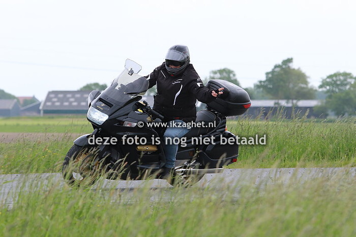 Elfstedentocht Motoren en Auto's 2024, Locatie Harlingen, 12.00 - 12.10 uur