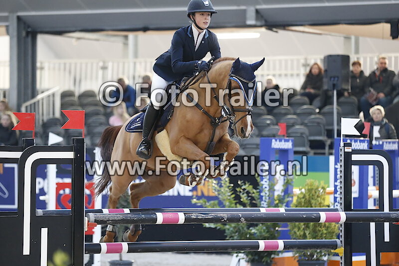 Mia Charlotte Becker