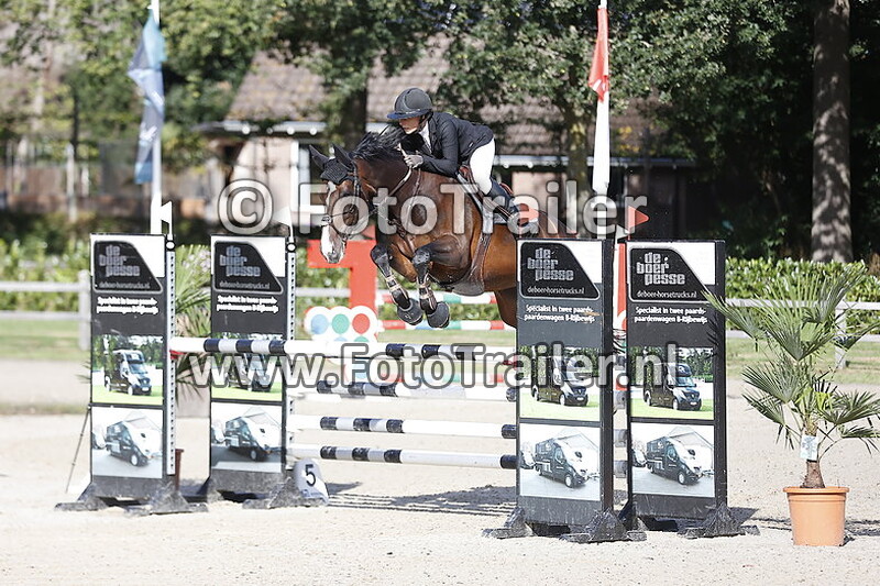 anneke niels van wijngaarden