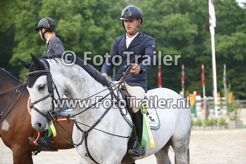 S3 1.40 Against the Clock