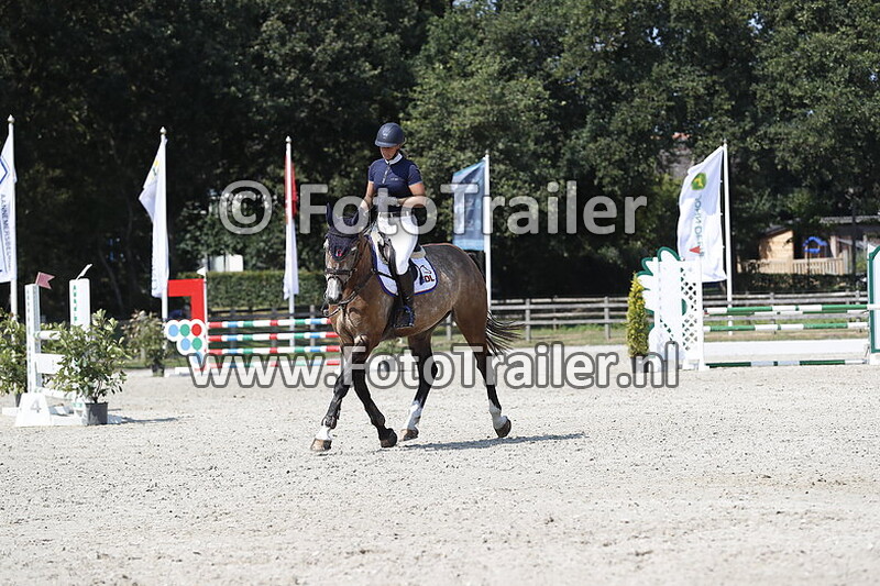 monique koobs van den belt