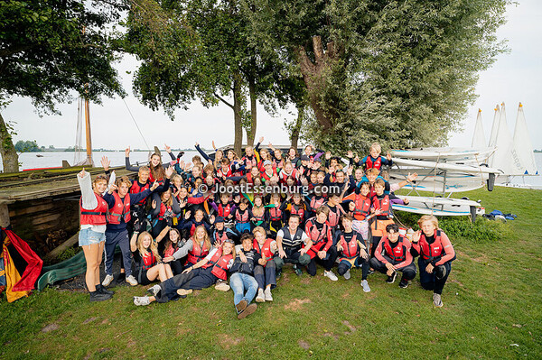 De Bird - Week 9, 2024