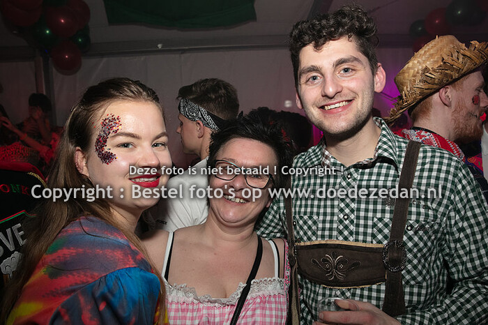 Carnaval vrijdagavond 25-2-2022