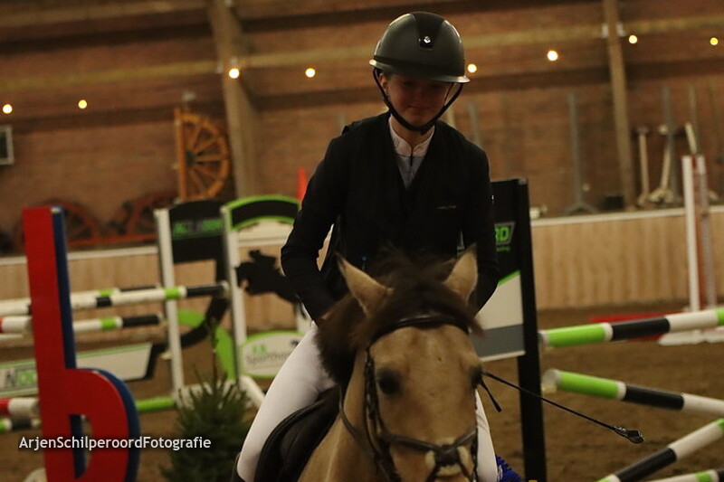 EDR Concours Pony's 04-12- 2022 100-130cm