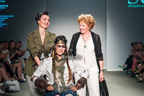 2016-07-10 SUE ft. VJR Jewels