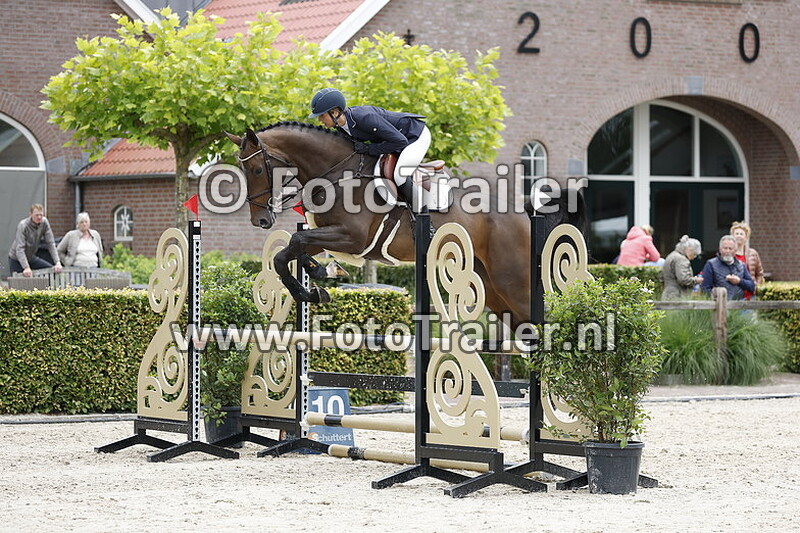 marleen van der burg