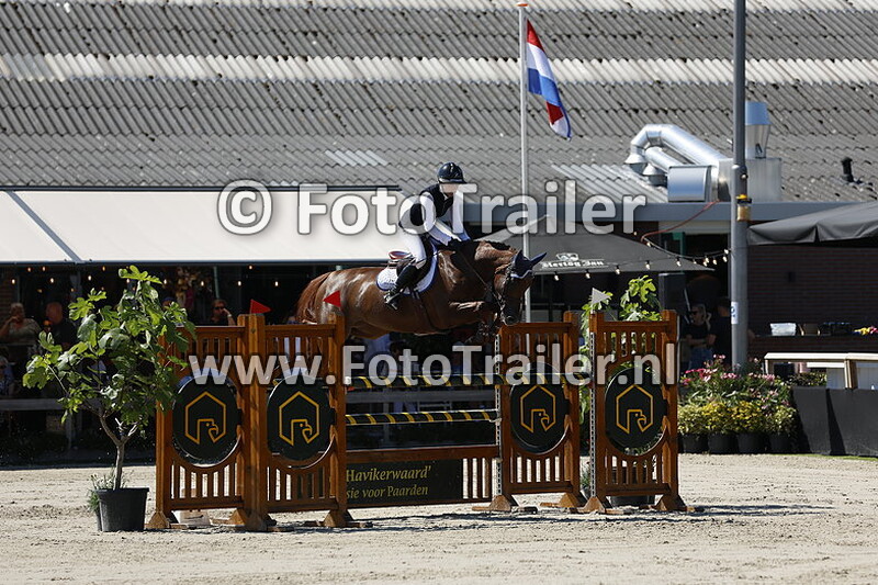 oda charlotte lyngvaer