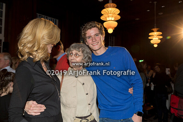 Daphne Deckers - Dubbel Zes