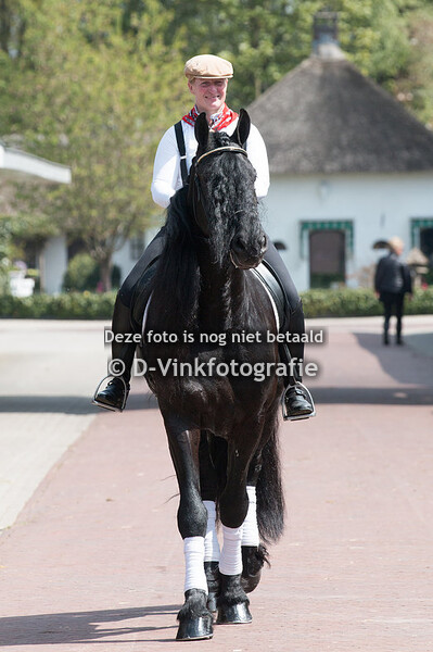 04. Nieuwe heuvel show