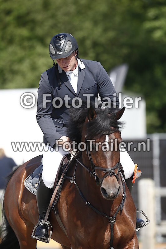 S9 - Small Tour 1.35M - Accumulator with Joker Against the Clock