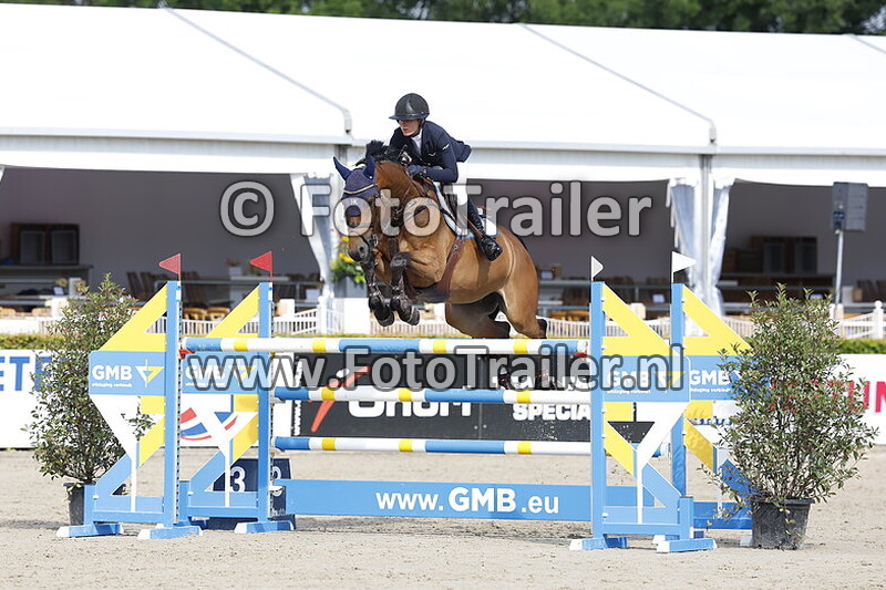 oda charlotte lyngvaer