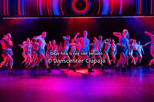 2) Spot me in the club