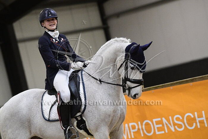 Ymke van Eijden - Ricco