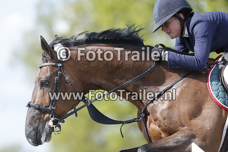 Monique van den Broek