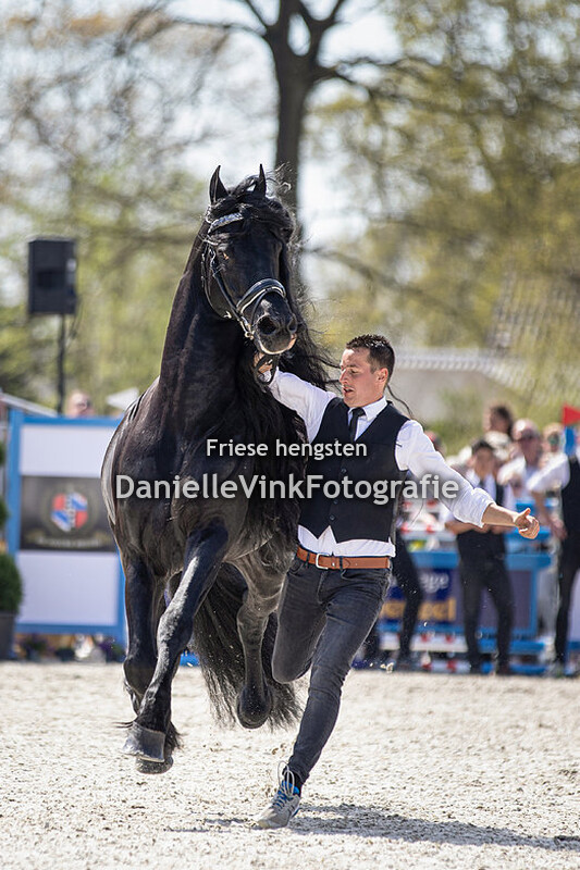 Hengstenshow Lunteren 18-04-2022 Epke 474