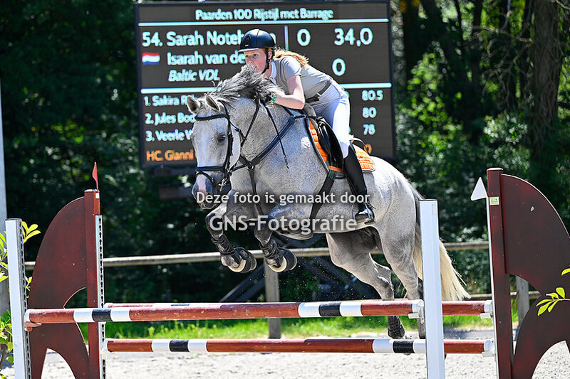 Springen Paarden 100 cm  Ruitersport Centrum Breda zondag 25 juni 2023