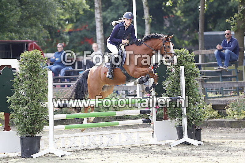 Djoeke van Ijzendoorn