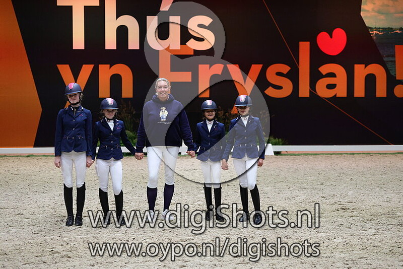Dazzling Dressage Diva's