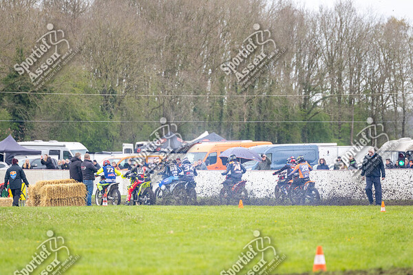 Grasbaanraces Vries Jeugd en Internationalen 15 april 2023