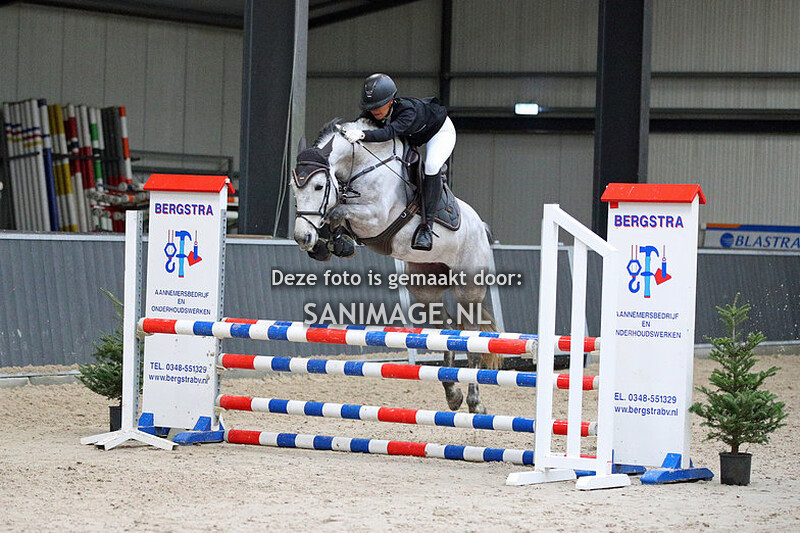 De Voornruiters De Meern Springen Pony's 14-01-2023 Rijstijl 80 en 90 cm