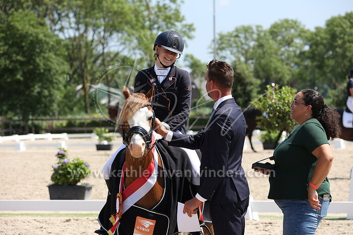 Ymke van Eijden - Aladin