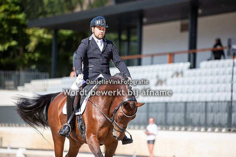 Tim Moesman - Evidence of Famous