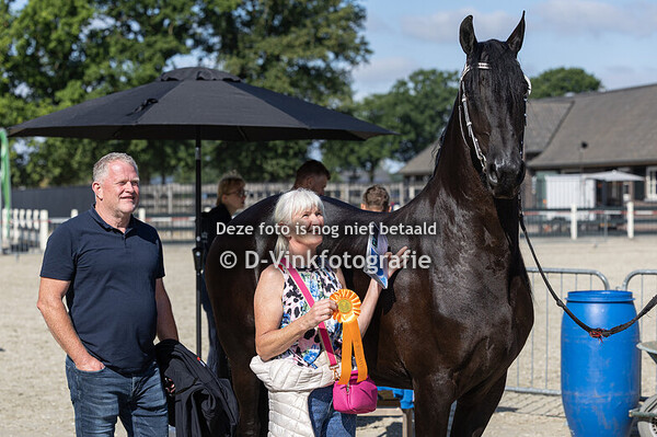 144. Helena van de Bist