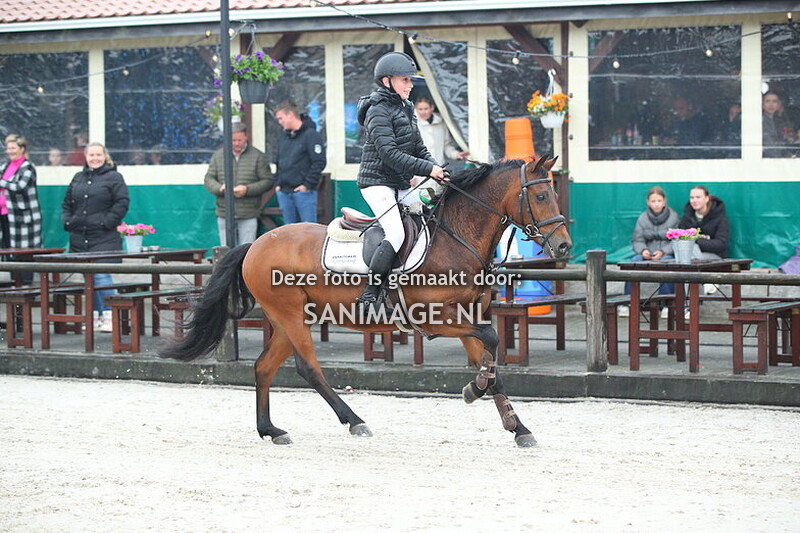 Jumping Tolboom 24-05-2025 Springen Pony's 80+90 cm C Barrage en op Stijl