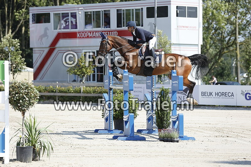 denies cristian sanjaya