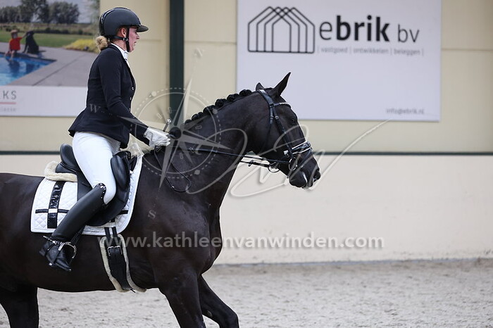 Madeleine Bos - Kadan