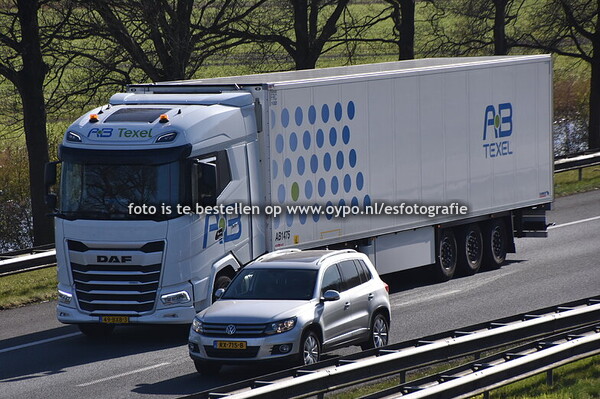12-4-2025 Truckspotting A7 Drachten Fietsbrug