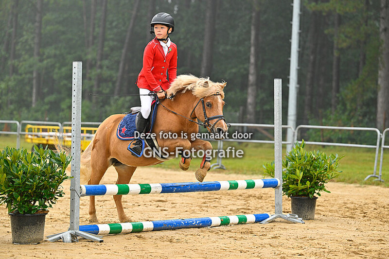 Springwedstrijd Enclave Ruiters Baarle-Nassau zondag 17 september 2023  Bixie - Pony's 50 cm