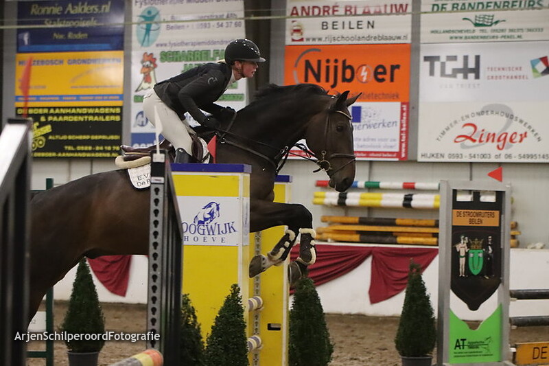 Indoor Hartje Drenthe Oefenspringen 13-01-2023